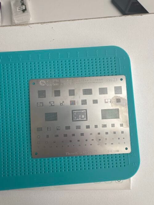 مصطرة صب ايفون 17 PRO MAX