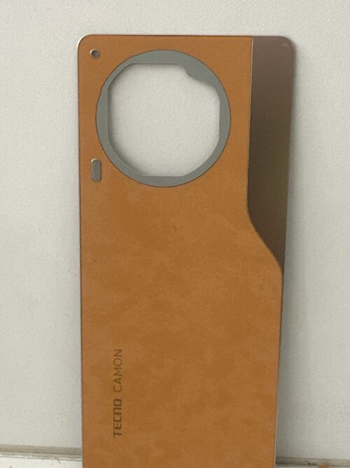 fad2bcfc-d318-4f61-bb91-5f0c3440a015-80352-00001404acead877_file BACK COVER TECNO CAMON 30 YELLOW